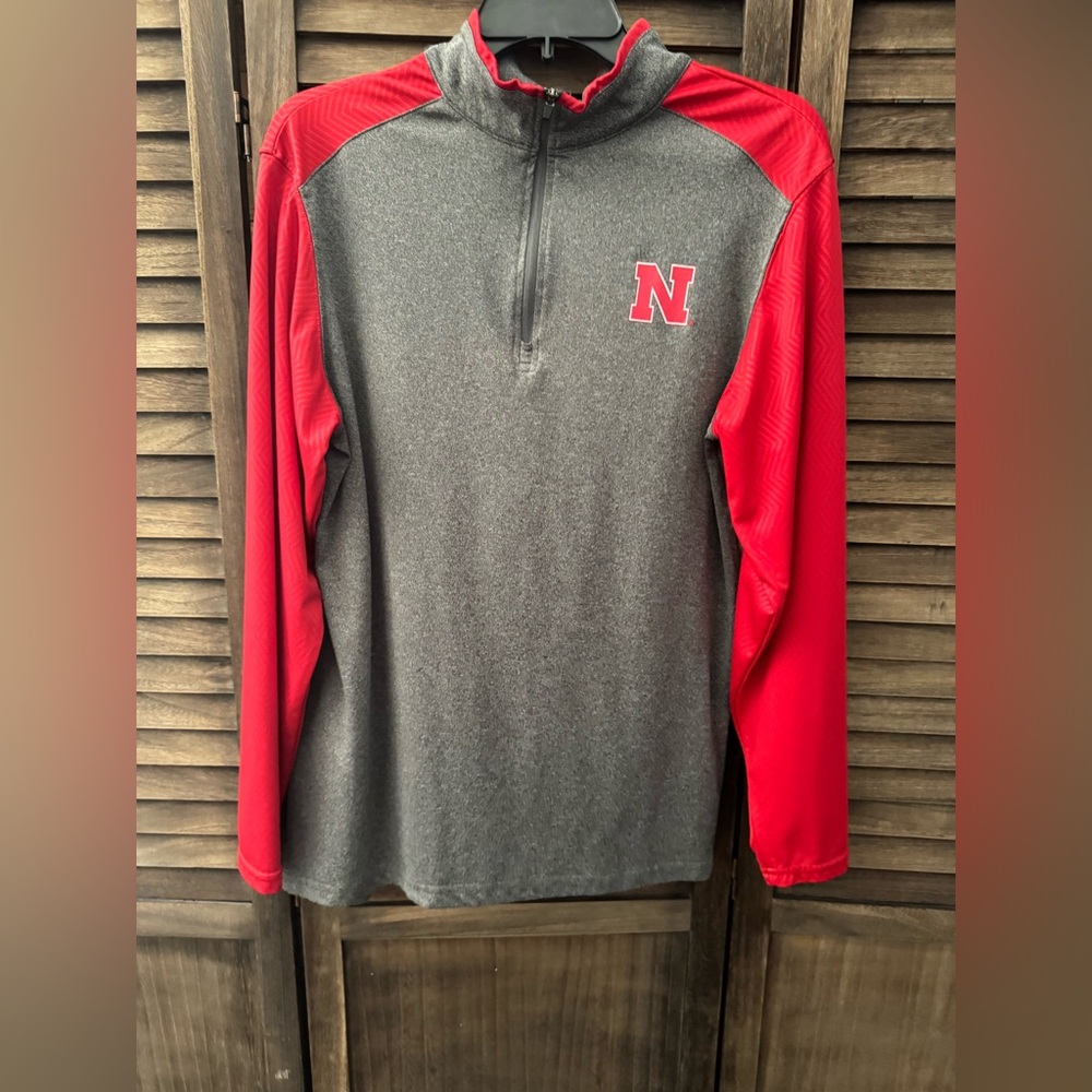 Colosseum Gray Nebraska Pullover